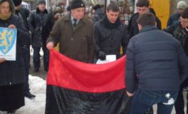 В Одессе сожгли бандеровские флаги