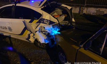 ДТП в Черноморске: ВАЗ с пьяным водителем влетел на скорости в полицейский автомобиль