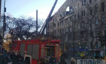Водителям на заметку: в Одессе перекрыли часть Пушкинской из-за разборов завала в колледже