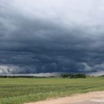 В Украине объявили І уровень опасности из-за грозы