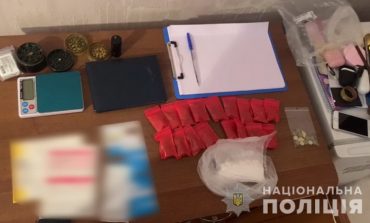 В Одесской области правоохранители обнаружили у сельского жителя наркотиков на 200 тысяч (фото, видео)