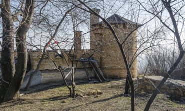 Сторожевая башня в парке Шевченко приходит в упадок (ФОТО)