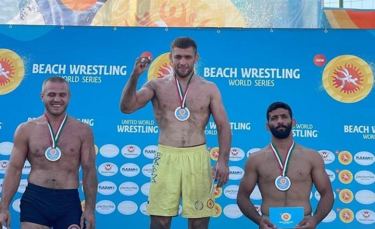 Уроженец Тарутино поборется за звание чемпиона мира по пляжной борьбе