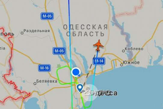 В Одессе из-за тумана не смог приземлиться самолет