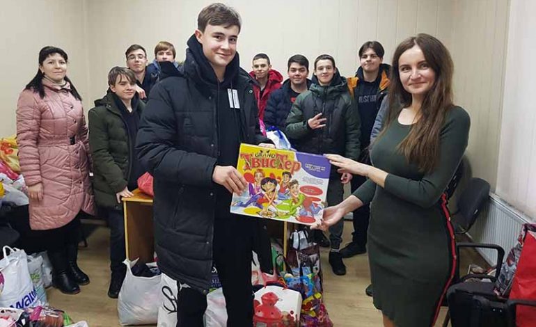 В Болграде гимназисты стали помощниками Святого Николая