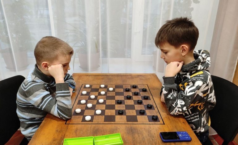 В Белгороде-Днестровском состязались маленькие шашисты
