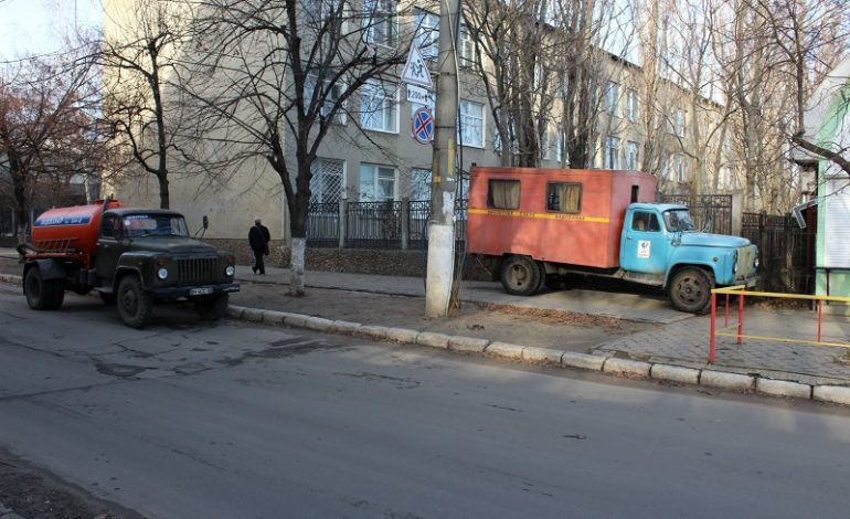 В Белгороде-Днестровском случился порыв водопровода