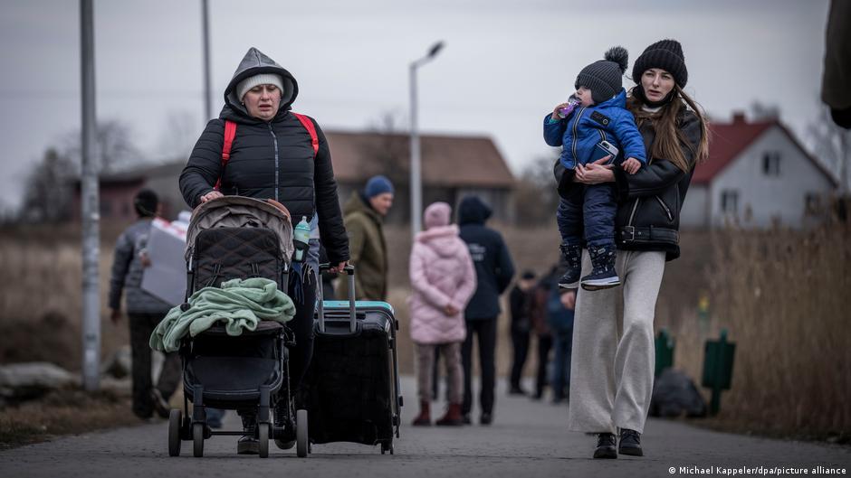 Чверть населення України стали вимушеними переселенцями