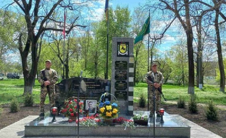В Тарутино установили мемориальные доски погибшим героям-землякам