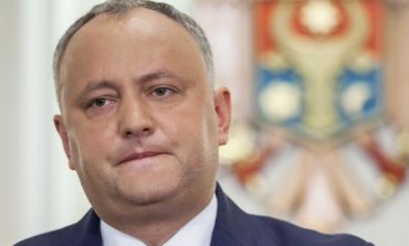Суд поместил экс-президента Молдовы под домашний арест
