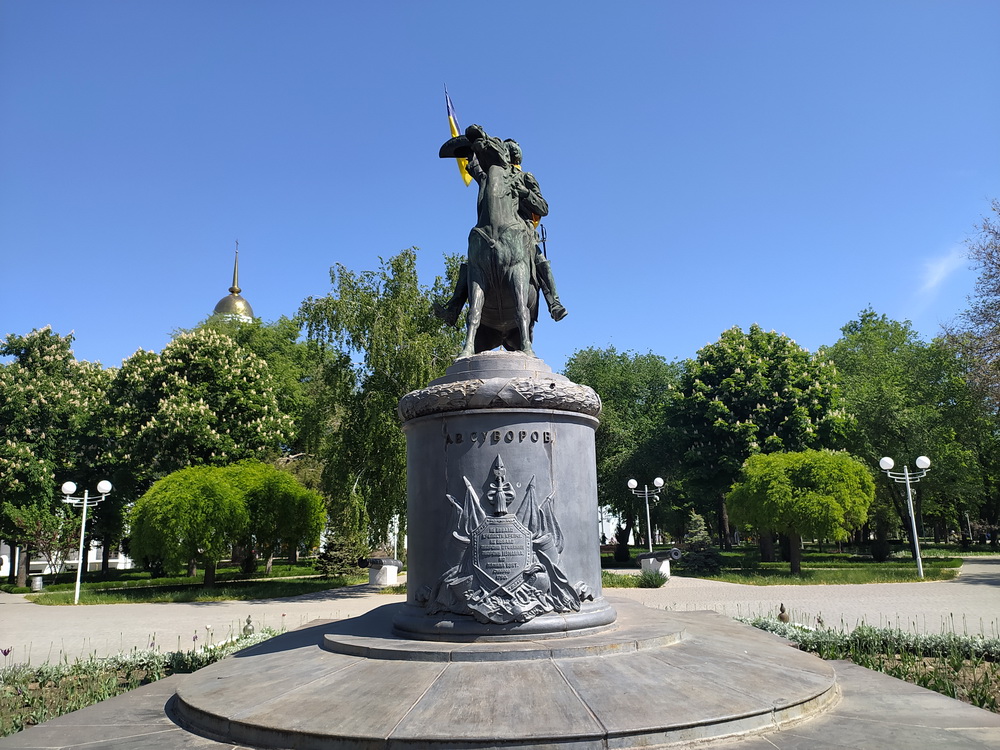 памятник Суворову в Измаиле
