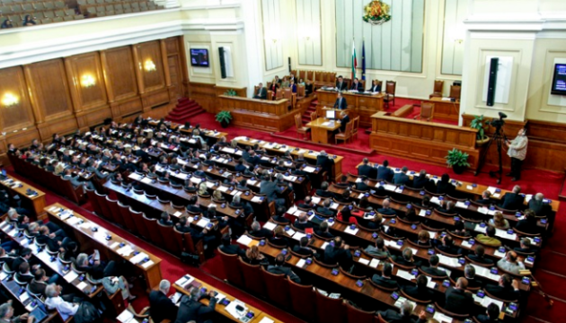 Парламент Болгарии объявил недоверие правительству
