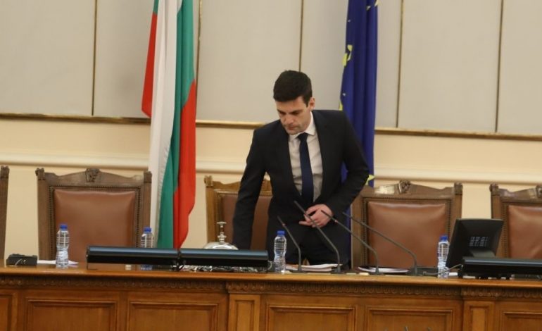 Парламент Болгарии рассмотрит вопрос отставки спикера Минчева