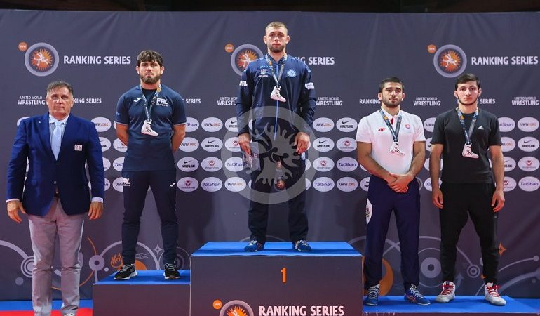 Борец из Тарутино завоевал золотую медаль на престижном турнире в Риме (видео)