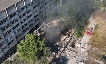Спасателі показали наслідки ракетного удару по Миколаєву (ФОТО)