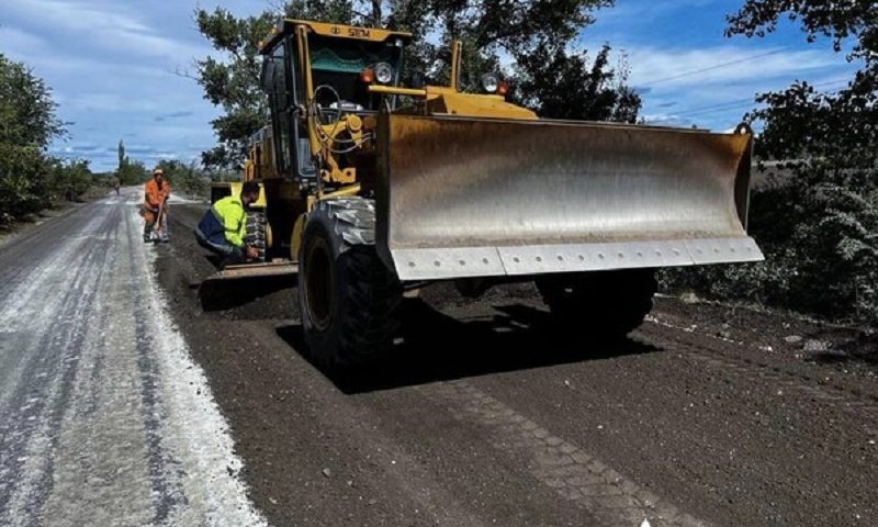 На півдні Одещини продовжується ремонт дороги до Молдови