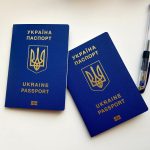 Для украинцев за границей расширят цифровые консульские услуги