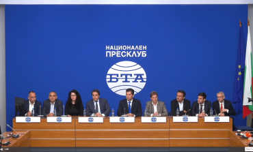 В Болгарии партия Кирилла Петкова отказалась входить в коалицию с ГЕРБ
