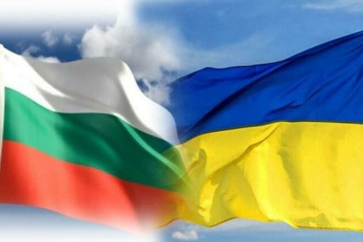 Президент Болгарії наклав вето на відправлення старих бронетранспортерів до України