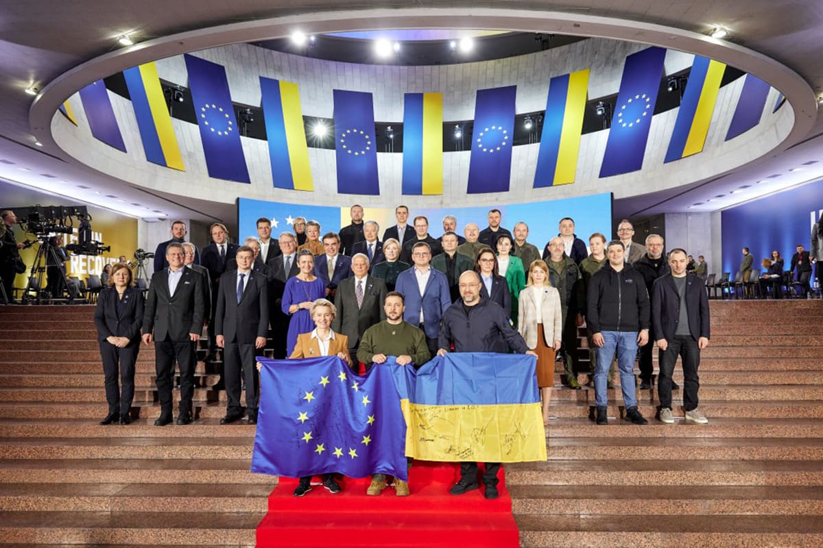 Фото после совместного заседания правительства Украины и Европейской комиссии