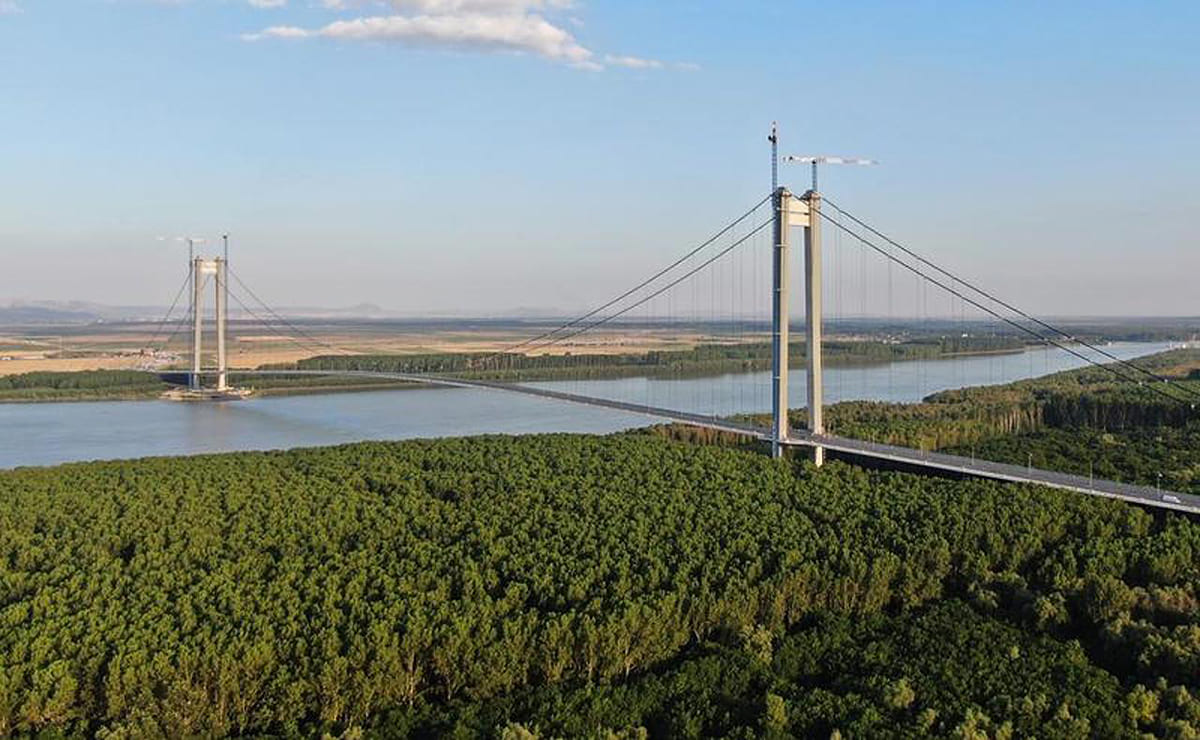 Мост через Дунай