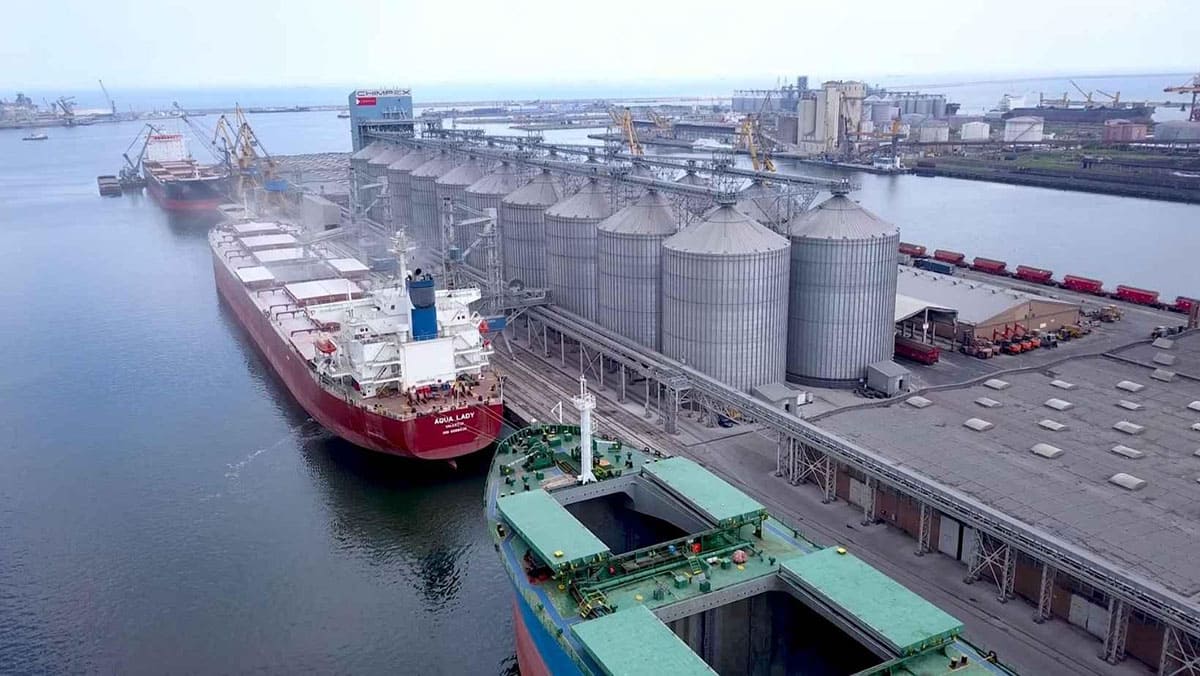 В порту Констанца запустят дополнительную якорную стоянку для украинского зерна