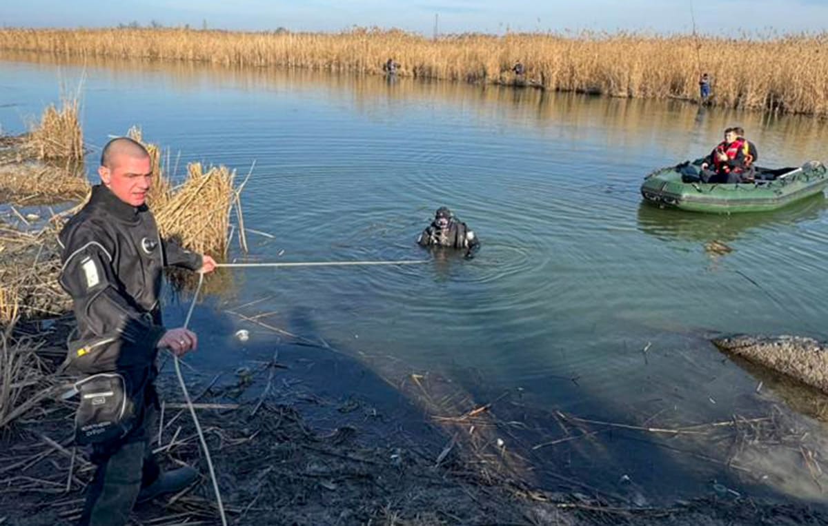 Водолази ДСНС шукають зниклого