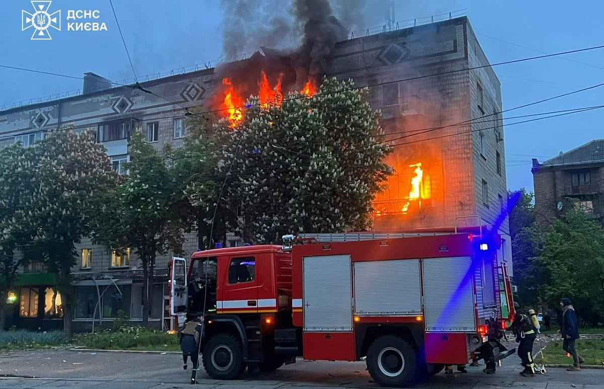 Житловий будинок у Києві після влучання дрону