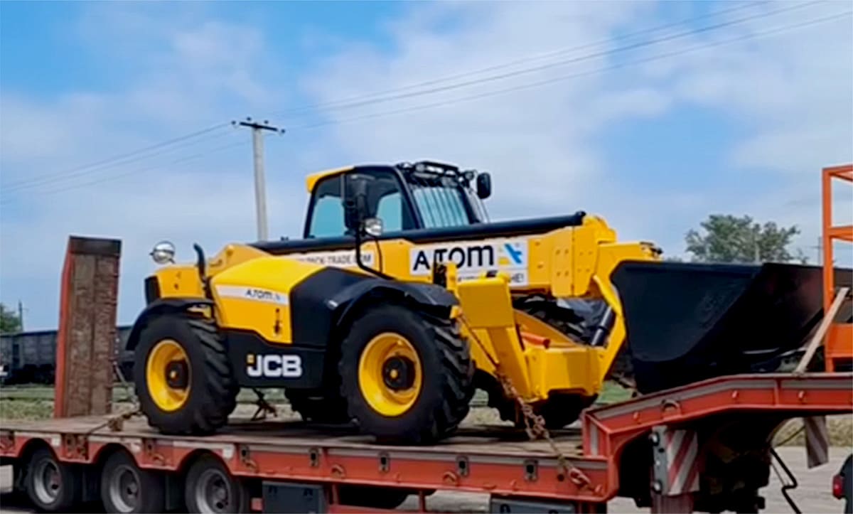 Новий навантажувач JCB