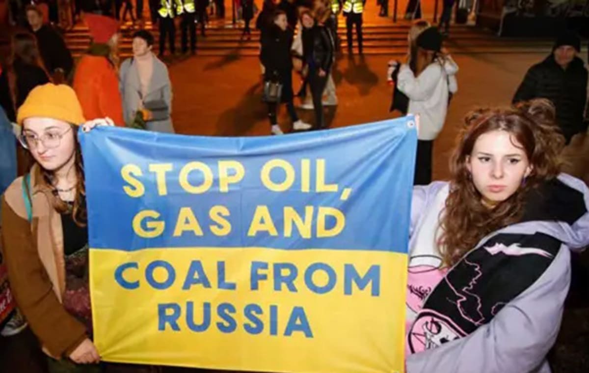 Індійські державні заводи зупинили закупівлю російської нафти