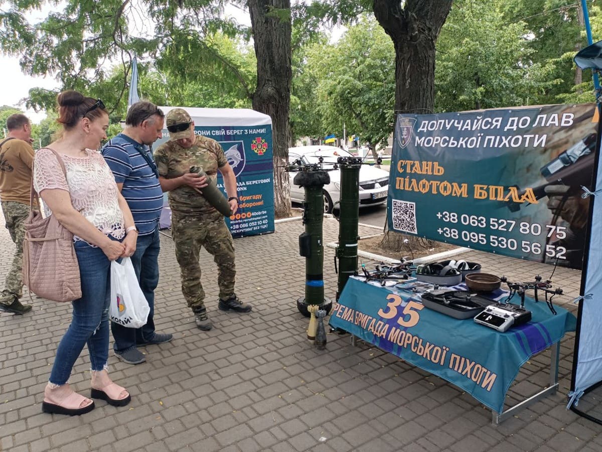 артисти Центру військово-музичного мистецтва ВМС України